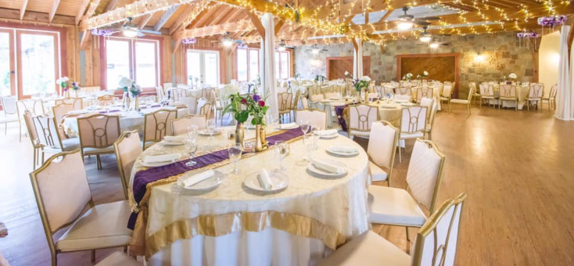 Beautifully decorated dining room